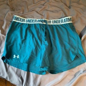 women athletic under armour shorts w/ draw strings